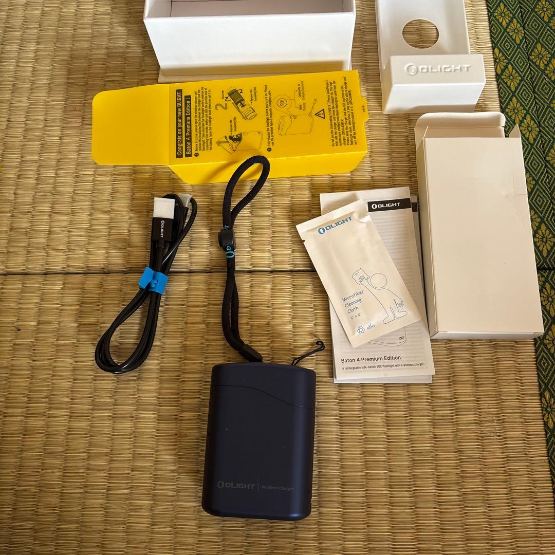 Olight Baton 4 Premium Edition 懐中電灯