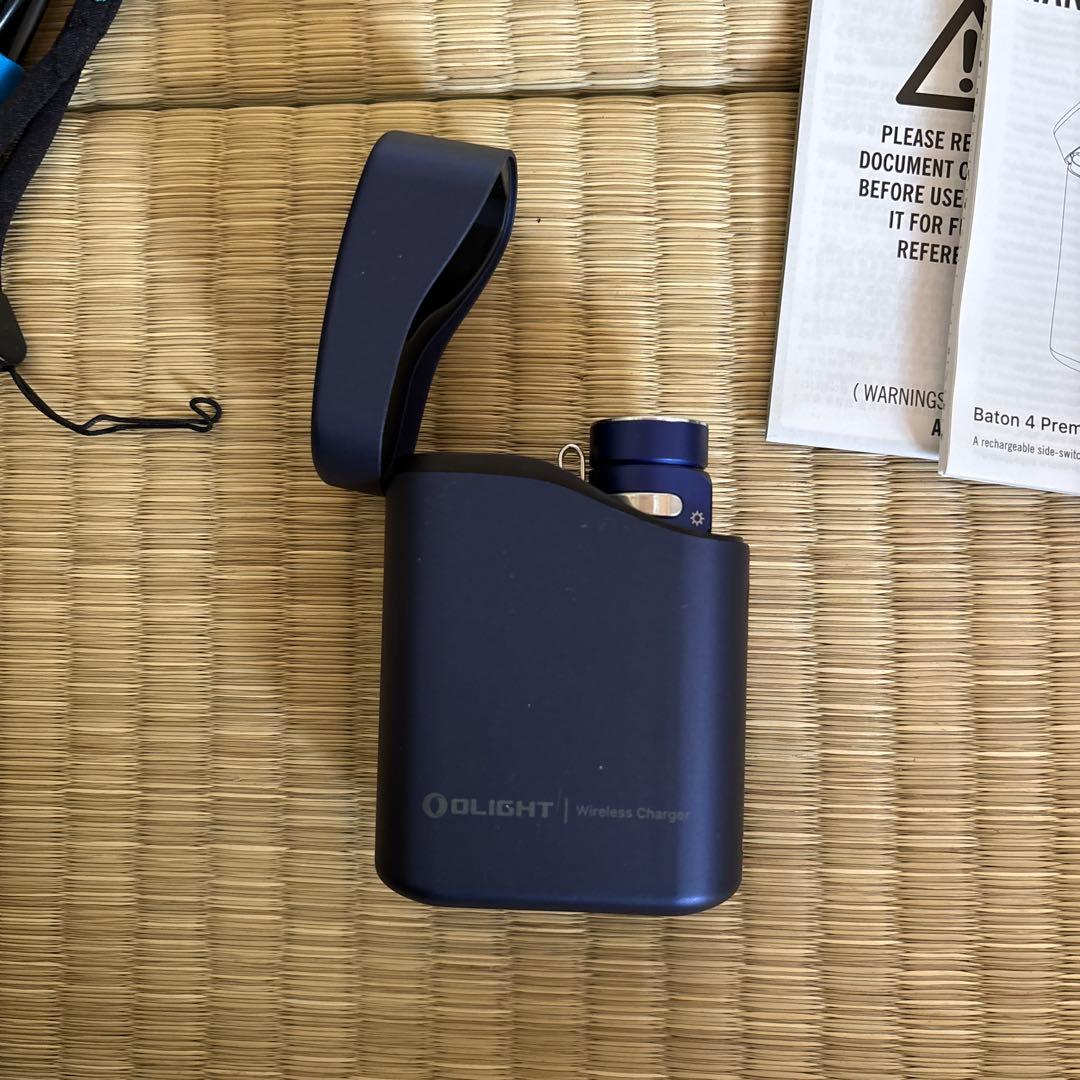 Olight Baton 4 Premium Edition 懐中電灯
