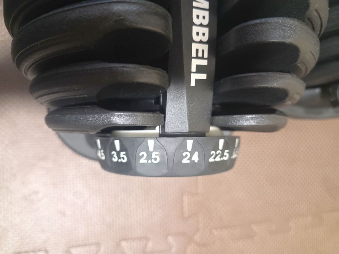 美品　24キロ DUMBBELL 可変式ダンベル24キロ　1個　①