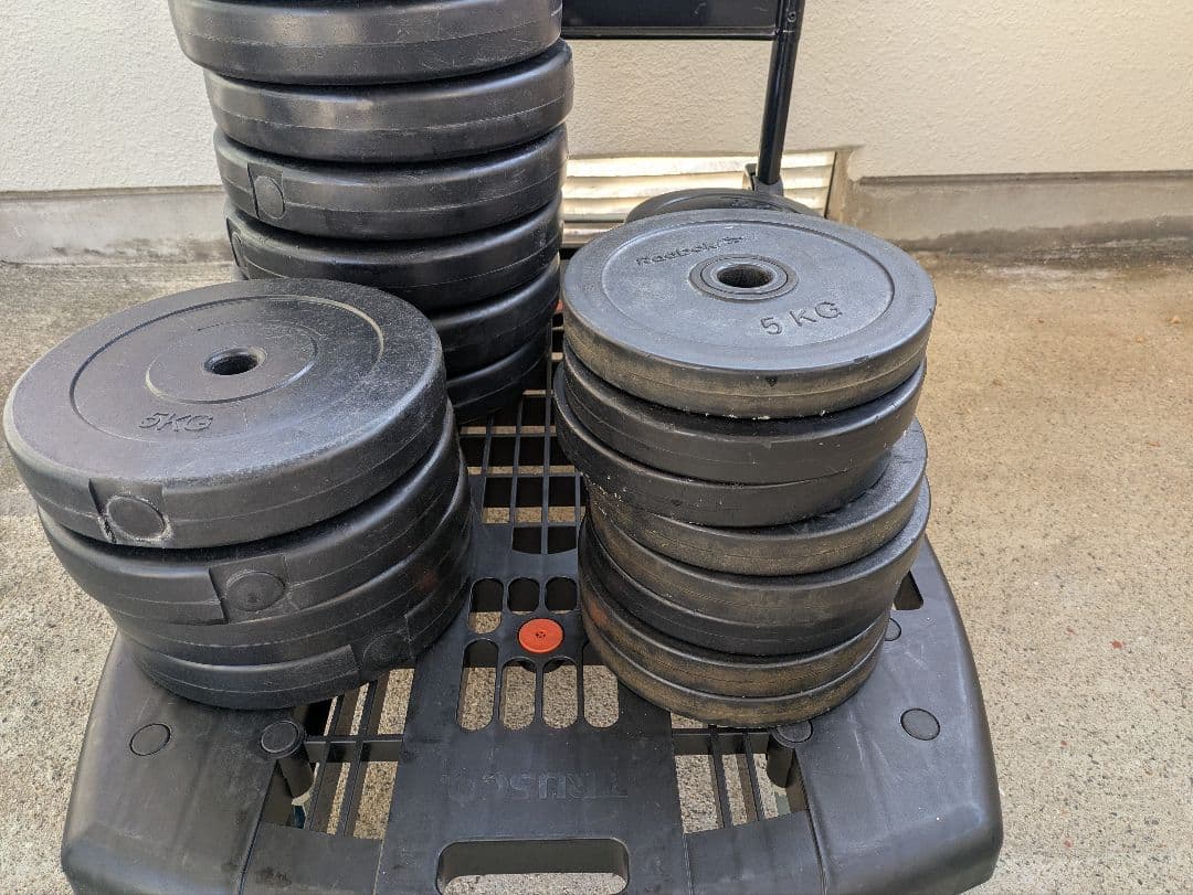 鉄ラバー　バーベルプレートセット　合計148kg　配達　引取　28mm