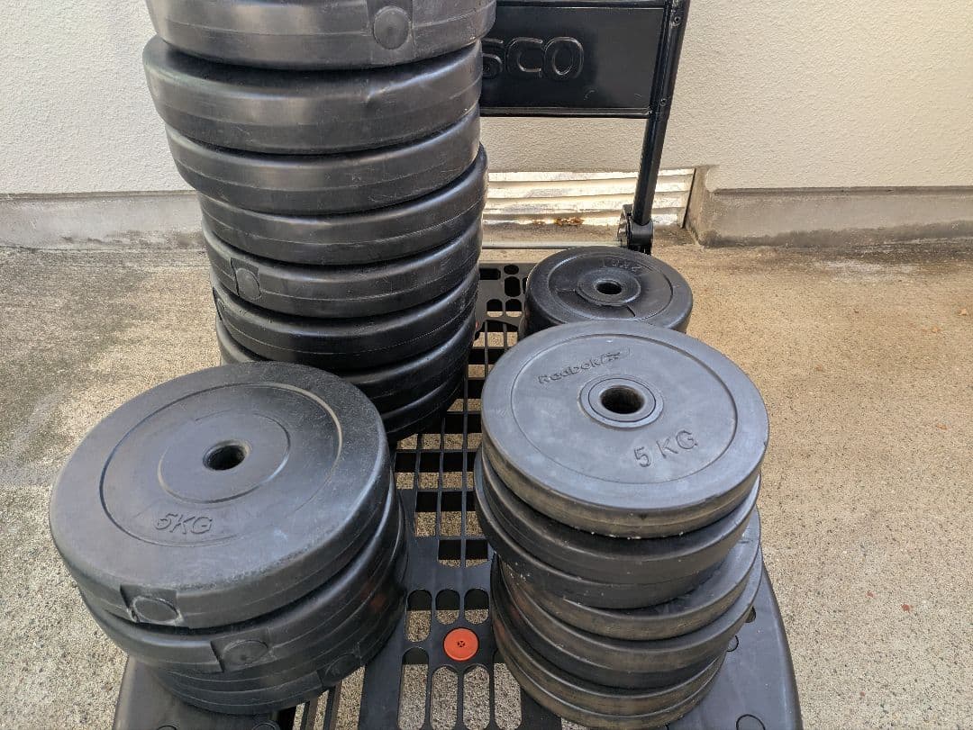 鉄ラバー　バーベルプレートセット　合計148kg　配達　引取　28mm