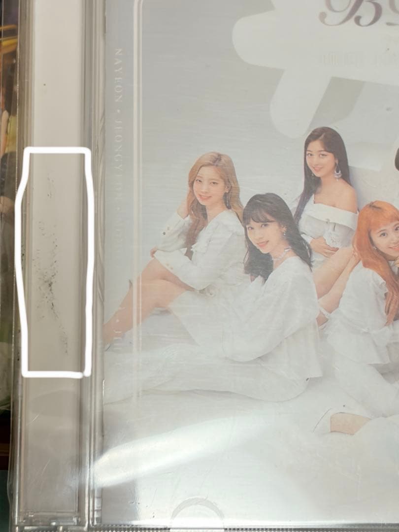 TWICE グッズ まとめ売り（一枚目以降の写真もご覧ください）