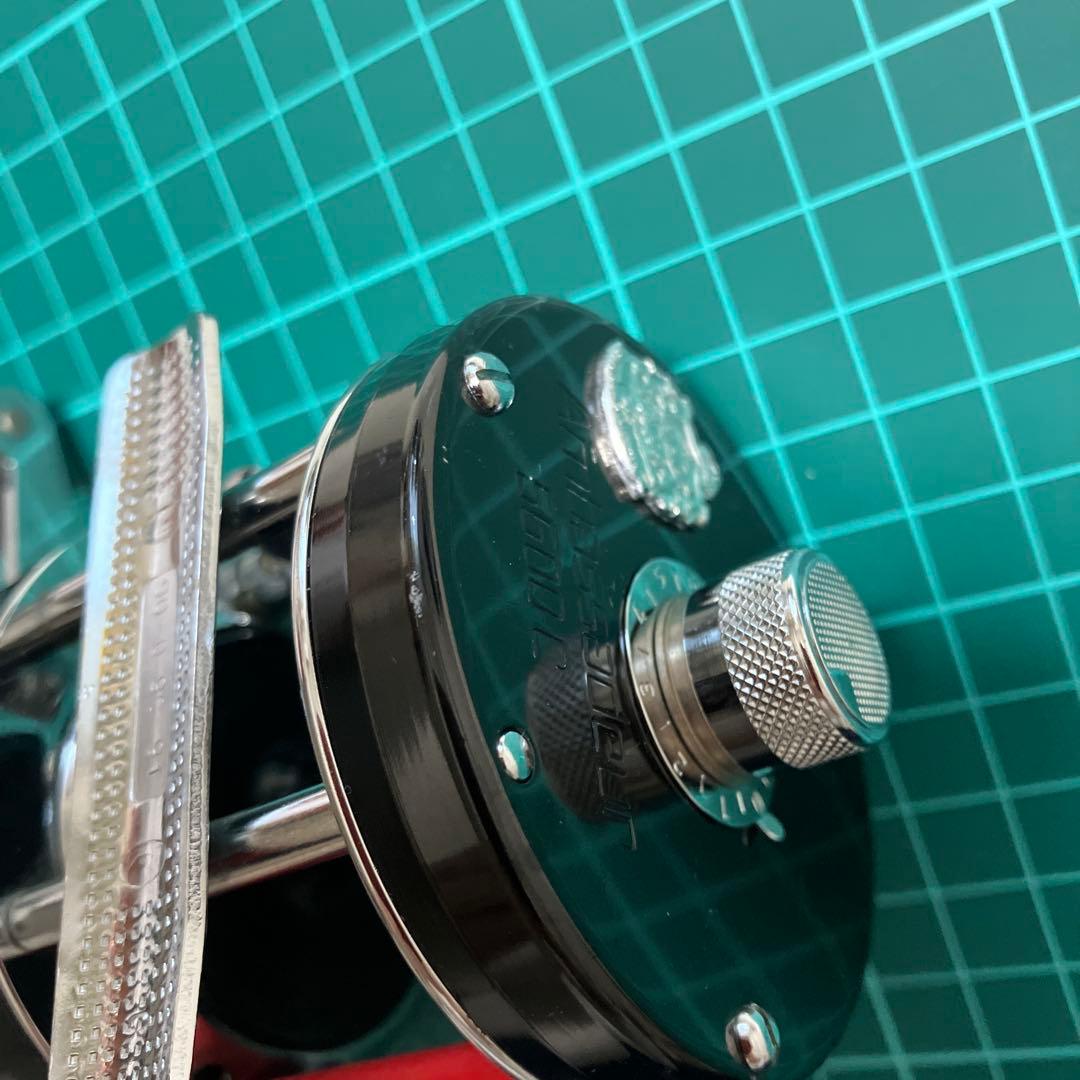 ABU Ambassadeur 5600C ベイトリール　赤ベロ