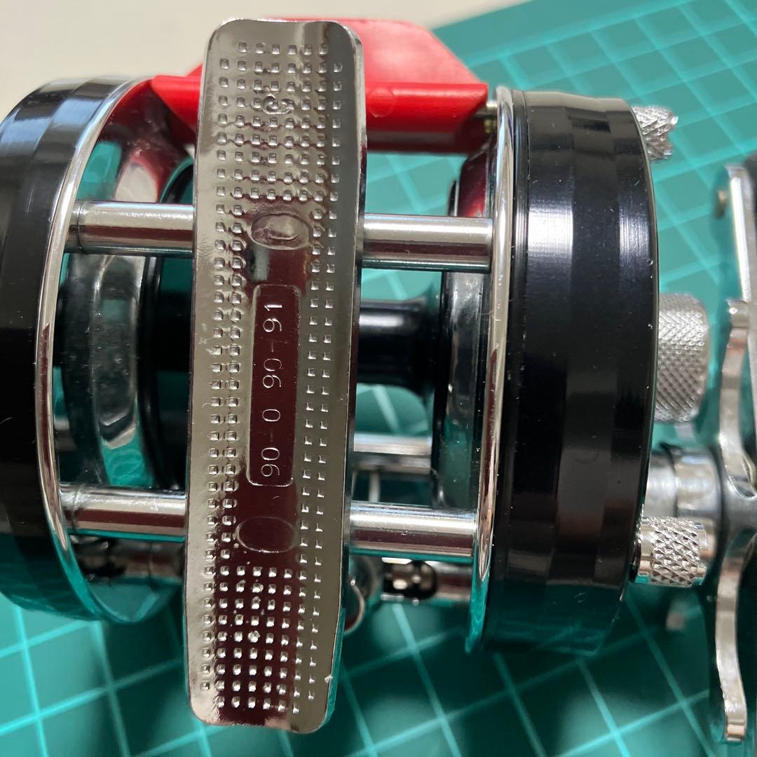 ABU Ambassadeur 5600C ベイトリール　赤ベロ