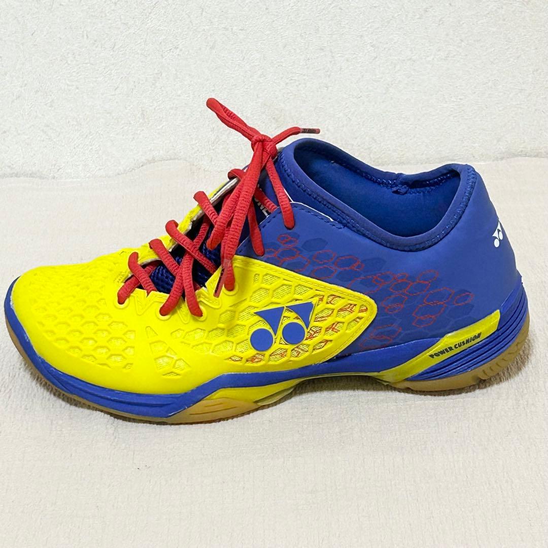 ✨数量限定モデル✨ 【YONEX】 ヨネックス バドミントンシューズ イエロー