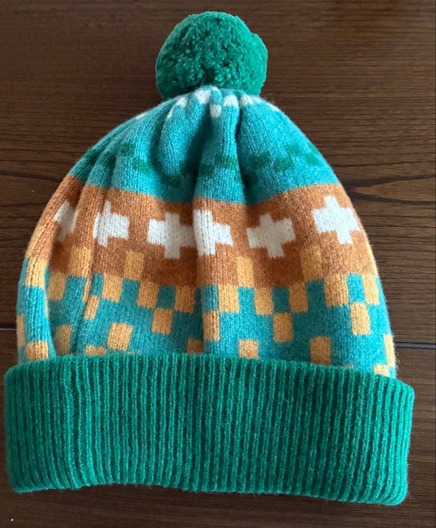 ドナ・ウィルソン の「Big Stitch」ニットキャップ