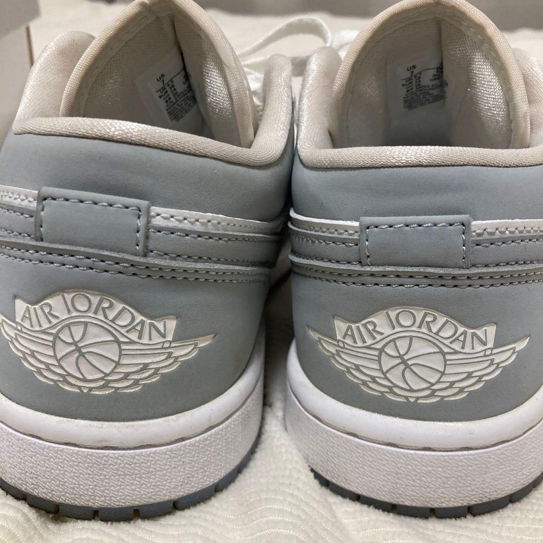 シューズ(女性用) WMNS AIR JORDAN 1 LOW 24cm