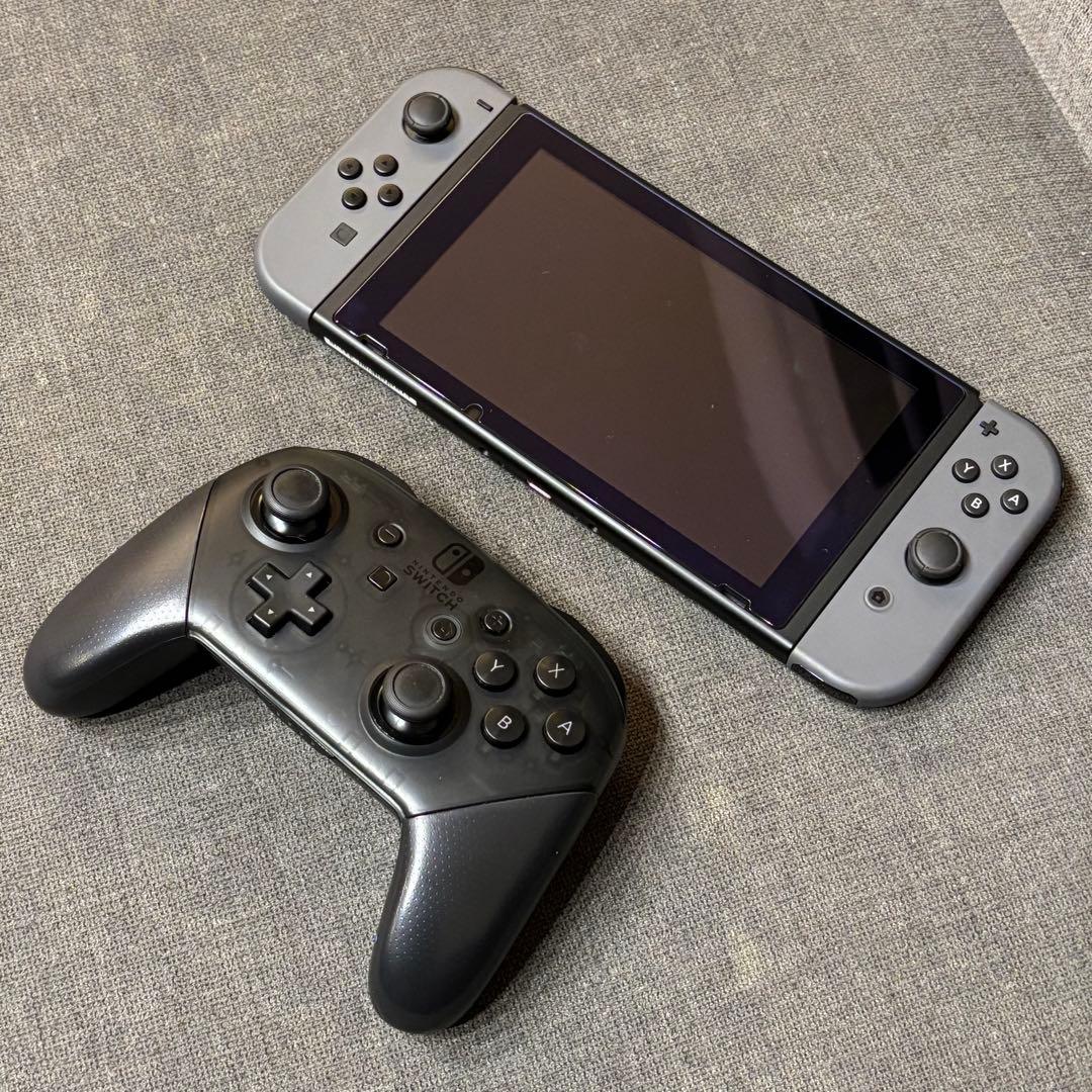 ニンテンドースイッチ本体一式＋純正プロコン　他付属品あり