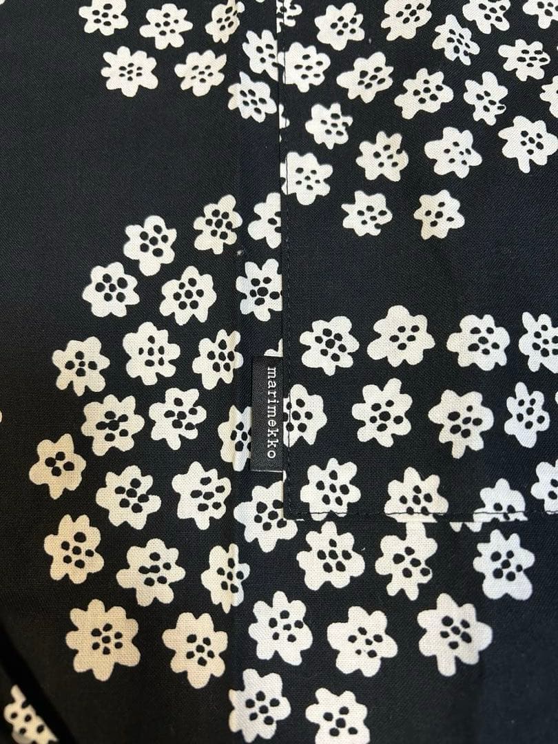 新品　Marimekko（マリメッコ）Puketti（プケッティ）柄　エプロン