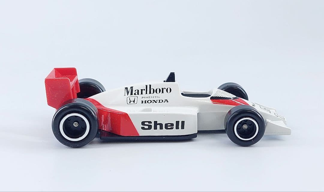 トミカ マクラーレン Ｆ１　日本製