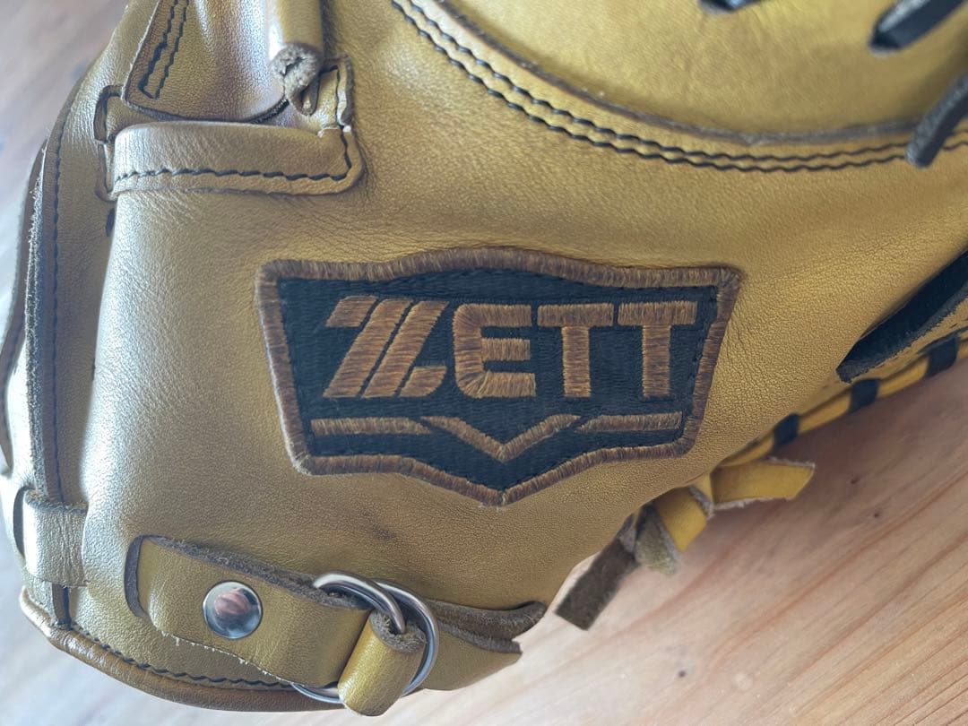 ZETTプロステータス 硬式用キャッチャーミット