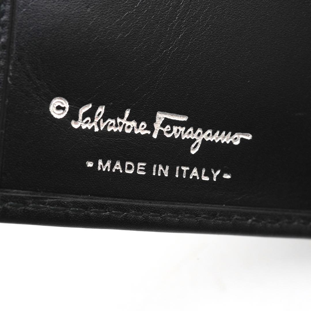 ✨未使用展示品・箱付き✨　Ferragamo キーケース　ガンチーニ　6連　黒色