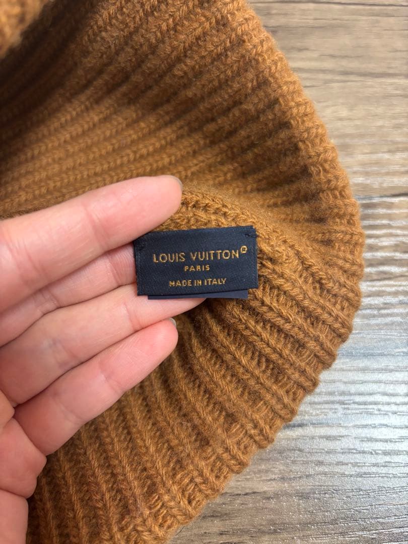 ルイヴィトン ニット帽 ビーニーLvロゴ ブラウン 男女兼用