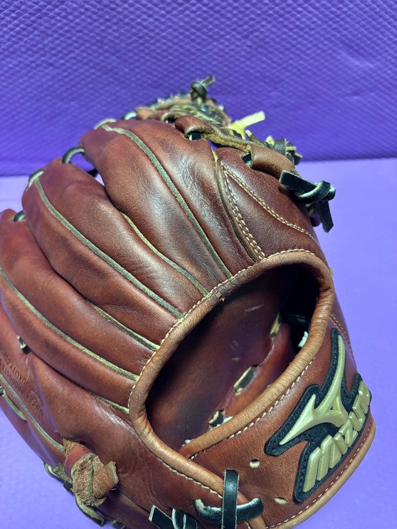 ミズノ　グローバルエリート　内野手　軟式用