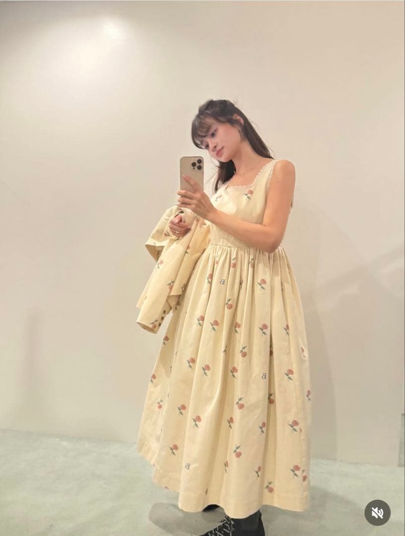 【タグあり美品】BIBIY. QUEENY DRESS