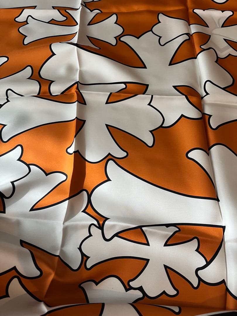 クロムハーツ CEMETERY CROSS SILK SCARF