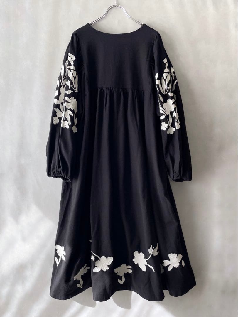未使用✨アズノゥアズ　25AW インド綿　ロングワンピース　大きいサイズ3