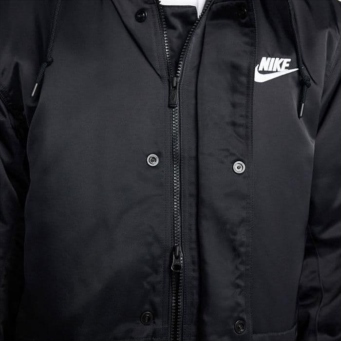 新品ナイキ NIKE スタジアム パーカ 定価31,400円　ベンチコート
