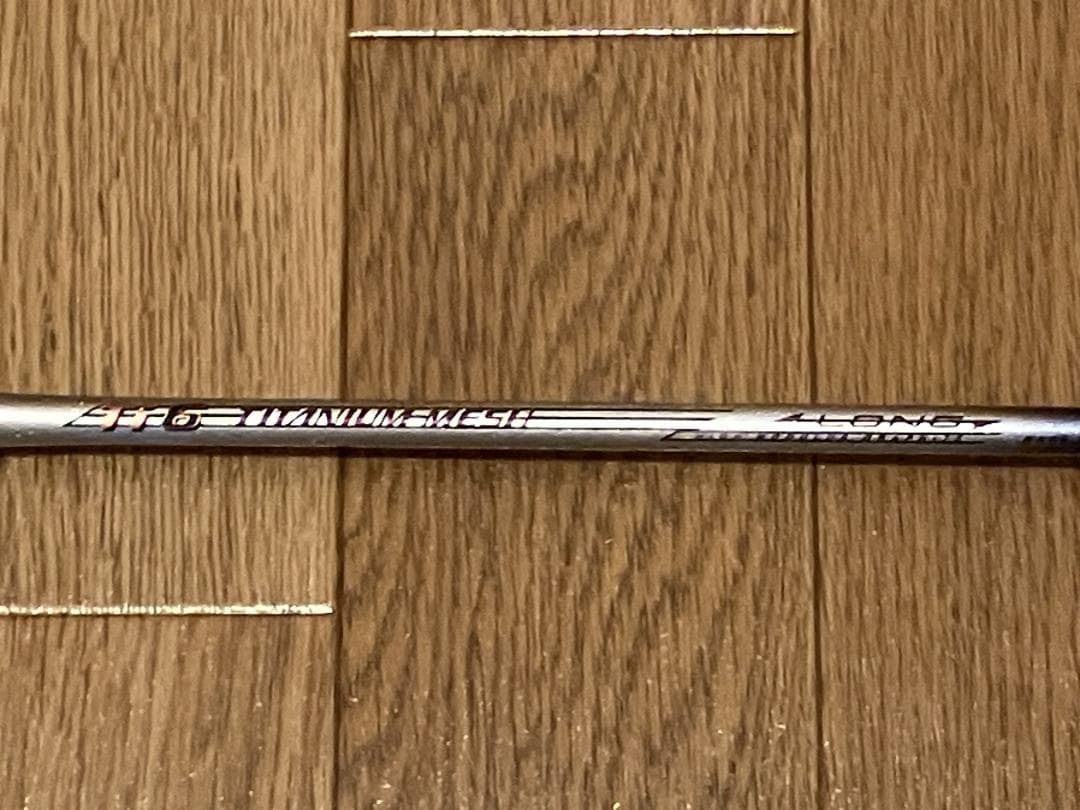 バドミントンラケット　YONEX Ti6　(ソフトケース付・グリップテープ付)