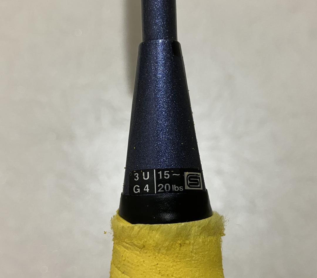 バドミントンラケット　YONEX Ti6　(ソフトケース付・グリップテープ付)