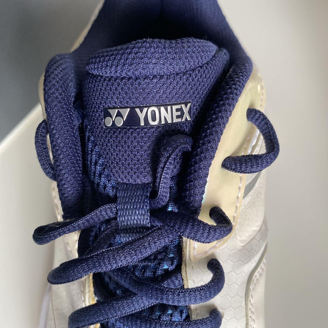 YONEX 66Z 25cm ホワイト 極美品 ソール減りなし希少モデル