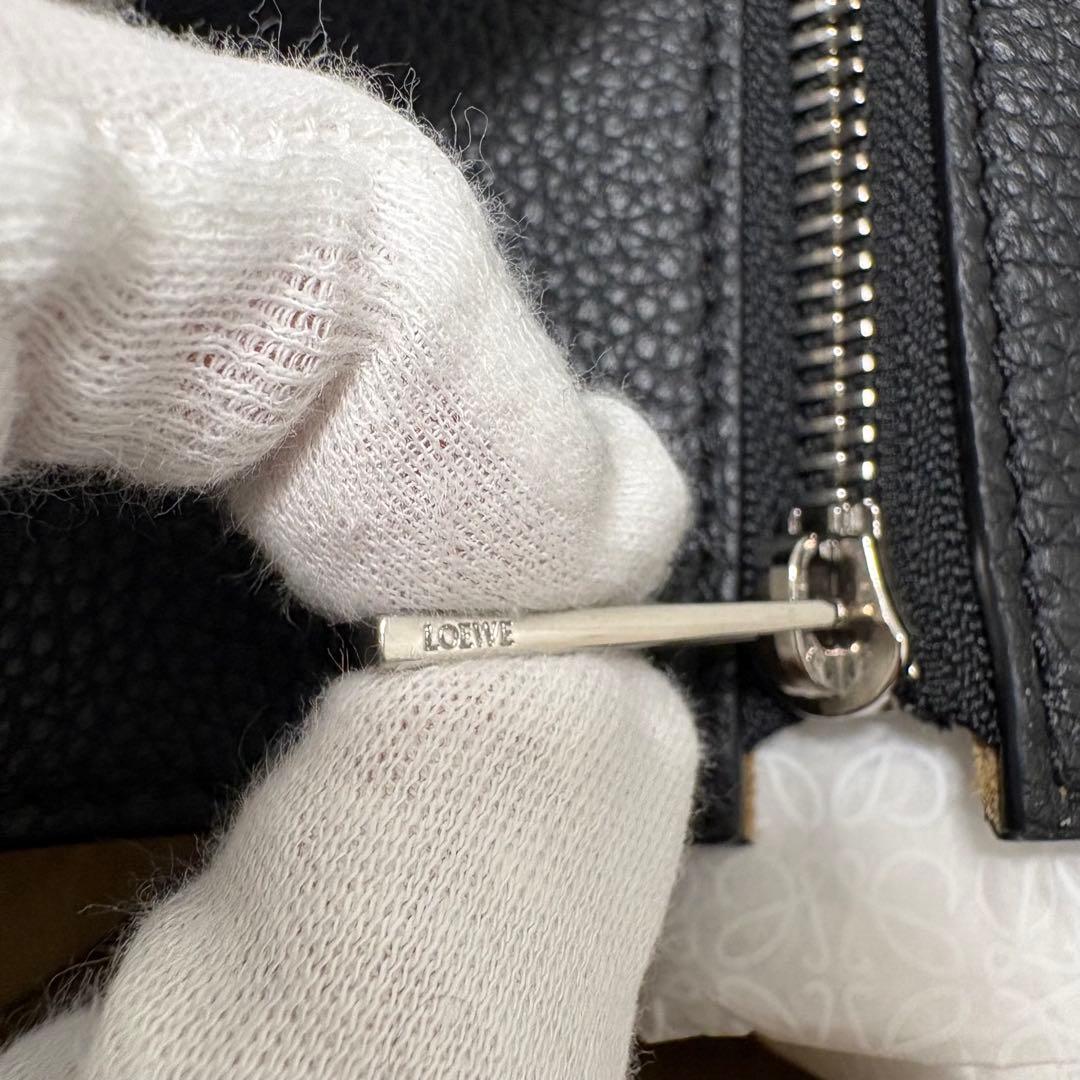 【美品】ロエベ LOEWE バックルジッパートート 黒 レザー