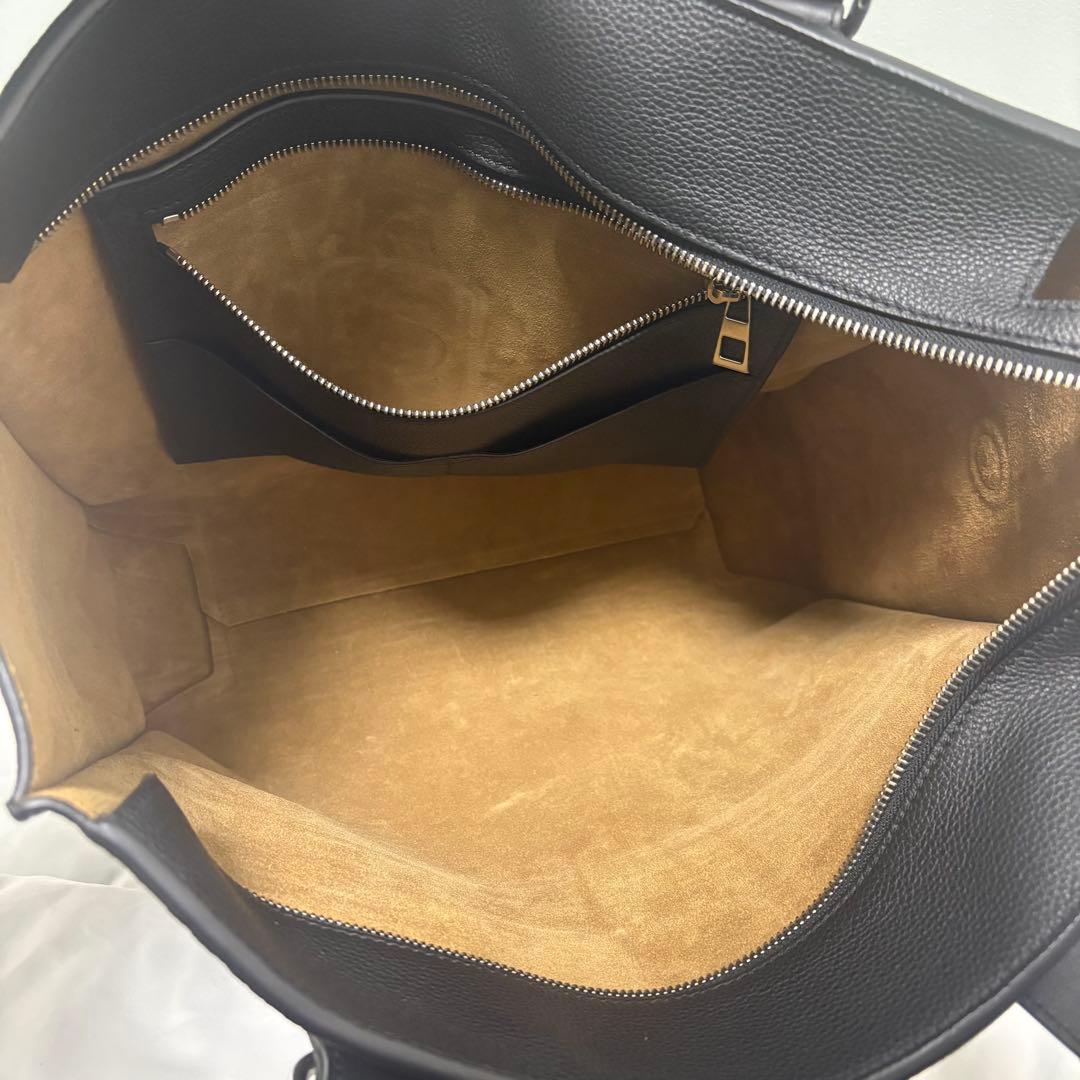【美品】ロエベ LOEWE バックルジッパートート 黒 レザー
