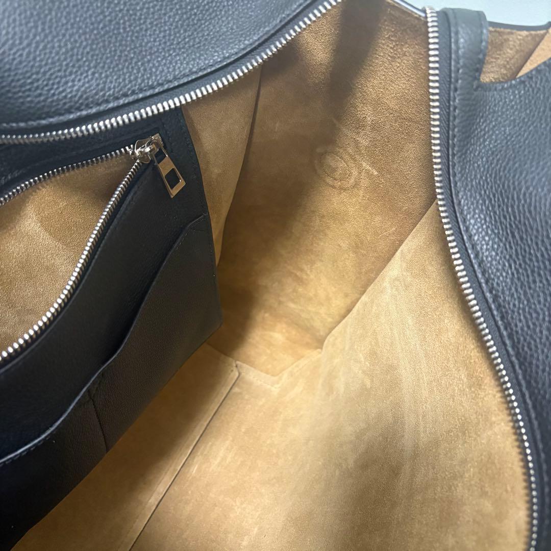 【美品】ロエベ LOEWE バックルジッパートート 黒 レザー