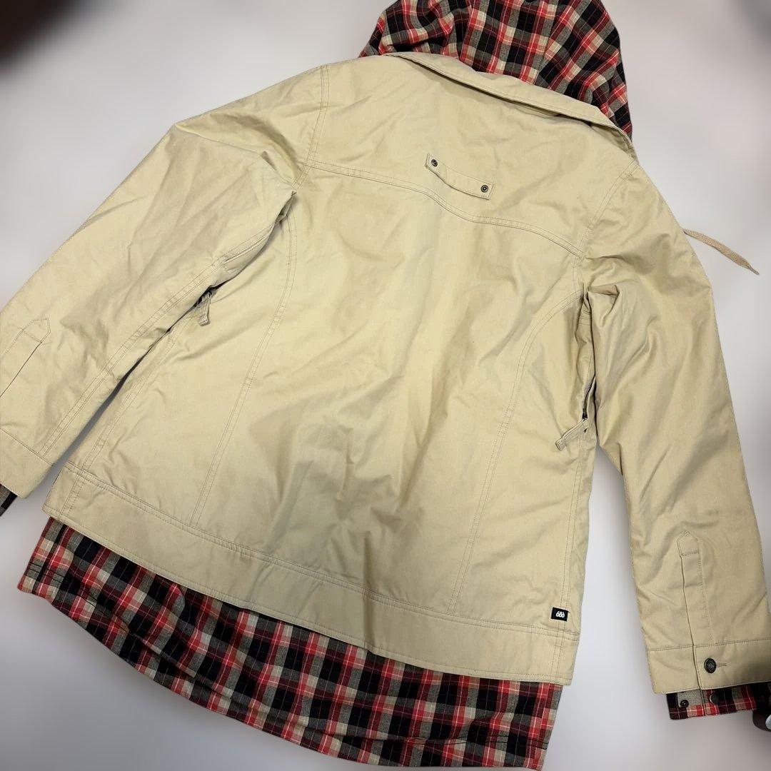 686 スノーボードウェア ベージュ　Dickies 保温素材　撥水加工