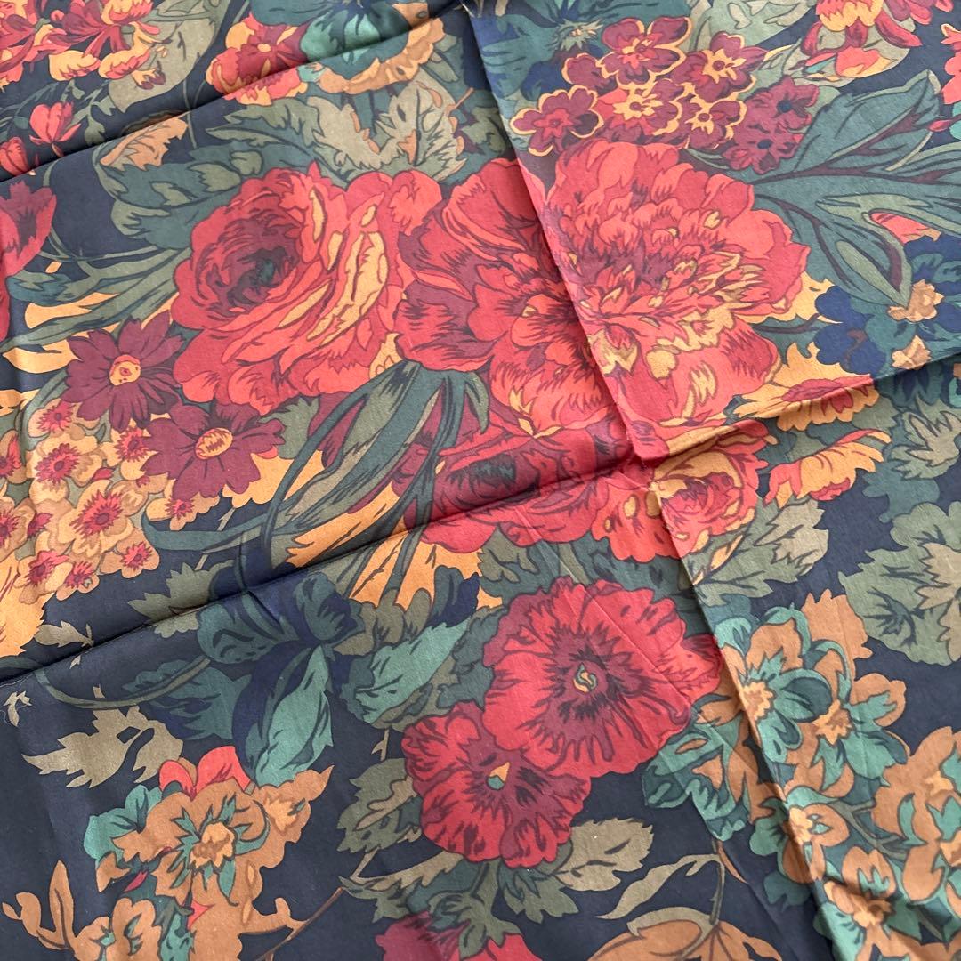 ラルフローレン　シルク　スカーフ　RALPH LAUREN 花柄　SILK 絹