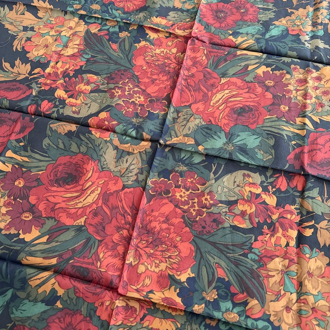 ラルフローレン　シルク　スカーフ　RALPH LAUREN 花柄　SILK 絹