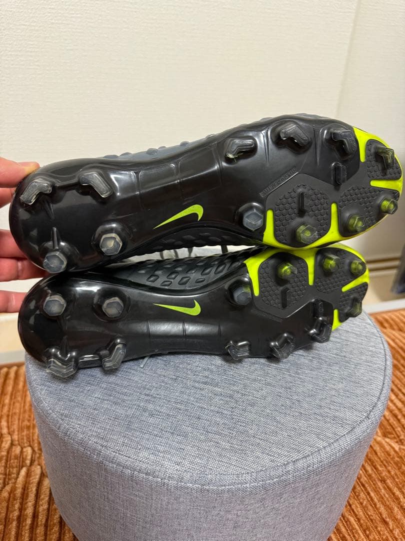 Nike ハイパーベノム　エアマックス95モデル