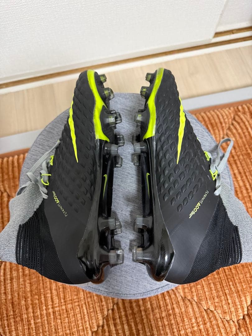Nike ハイパーベノム　エアマックス95モデル