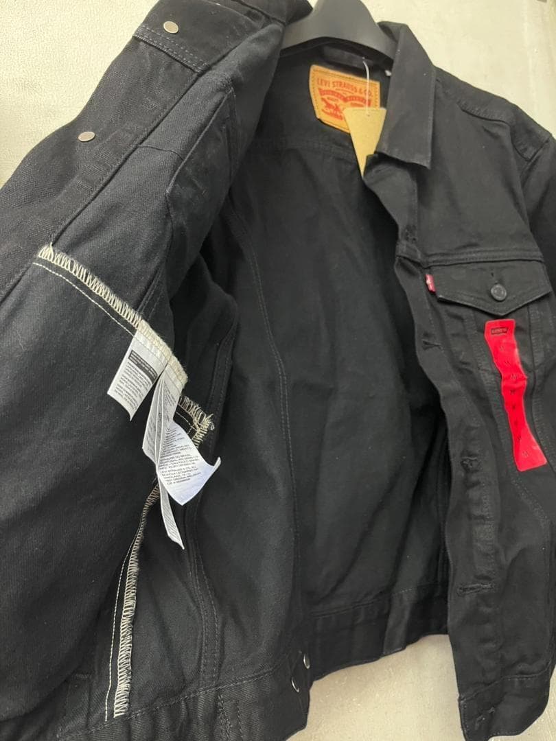 ★新品★リーヴァイス　デニムジャケット　723340144　黒　トラッカー Ｌ