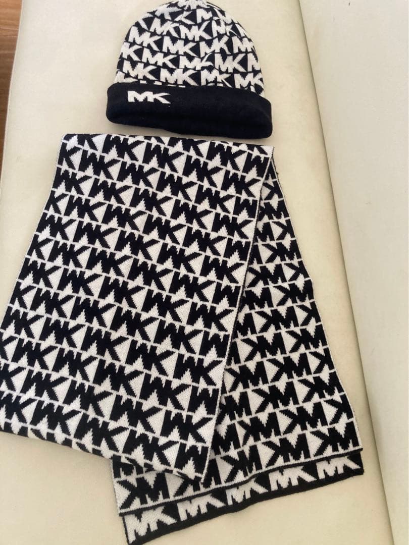 MICHAEL KORS マフラー&ニットキャップ