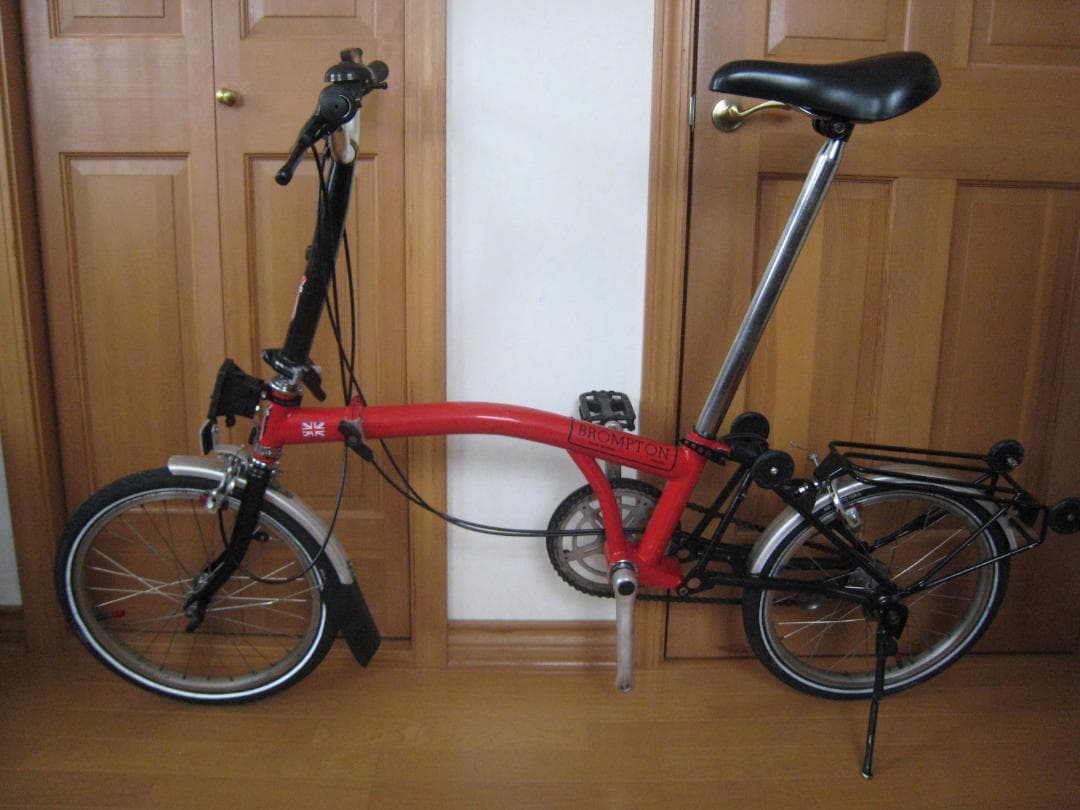 台湾ブロンプトン　レッド