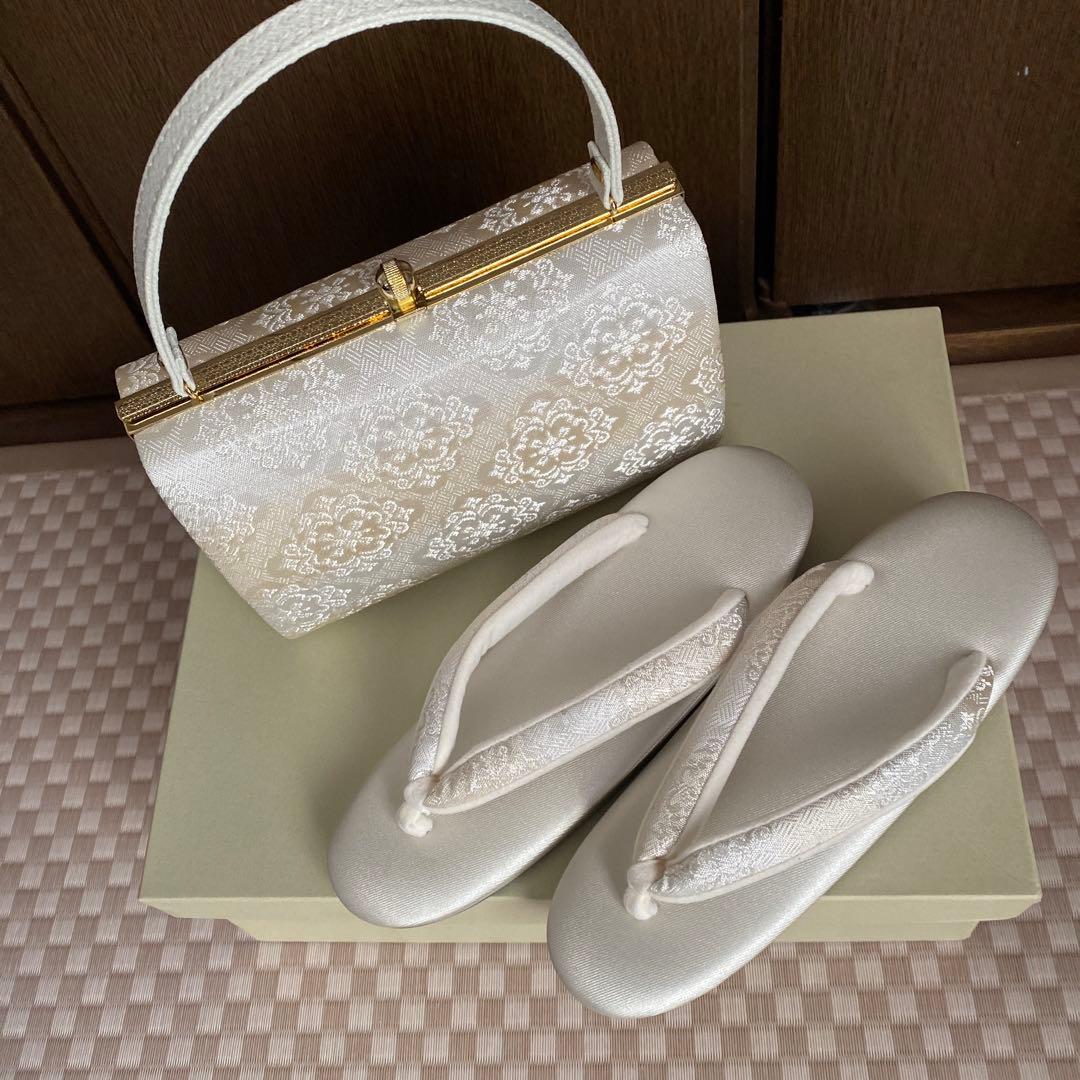 ぽ*す様 ホワイト花柄和装用バッグと草履セット
