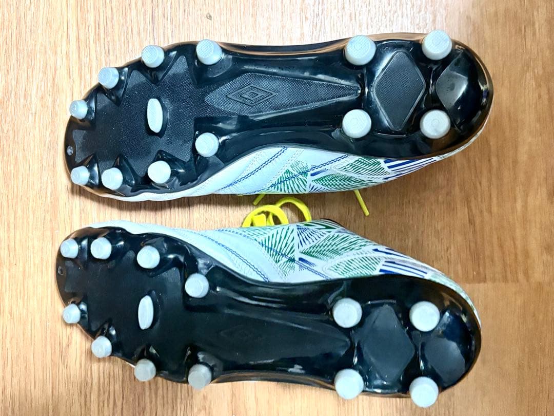 アンブロサッカー スパイクアクセレイター f-lash v2 マイキー