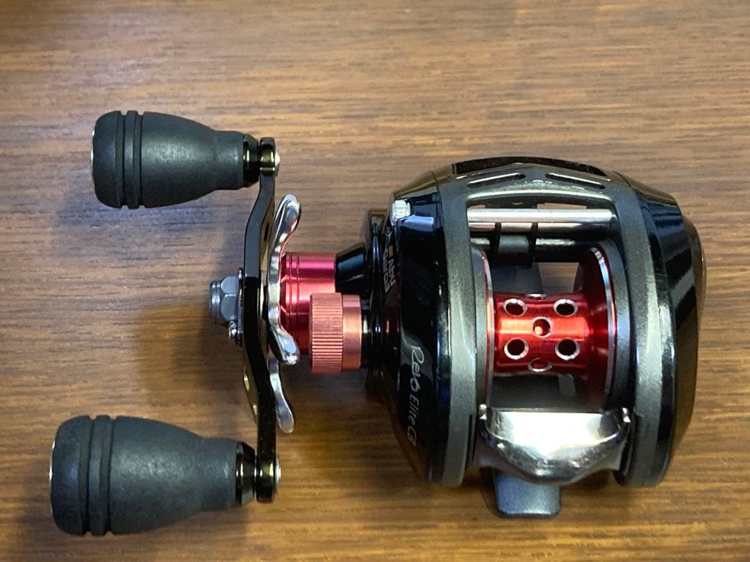リール Abu Garcia Revo Elite CB