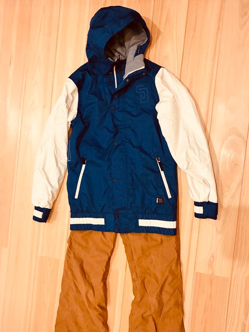 新品未使用 Nike SB ジャケットとDCパンツ上下セット　スノーボード　S