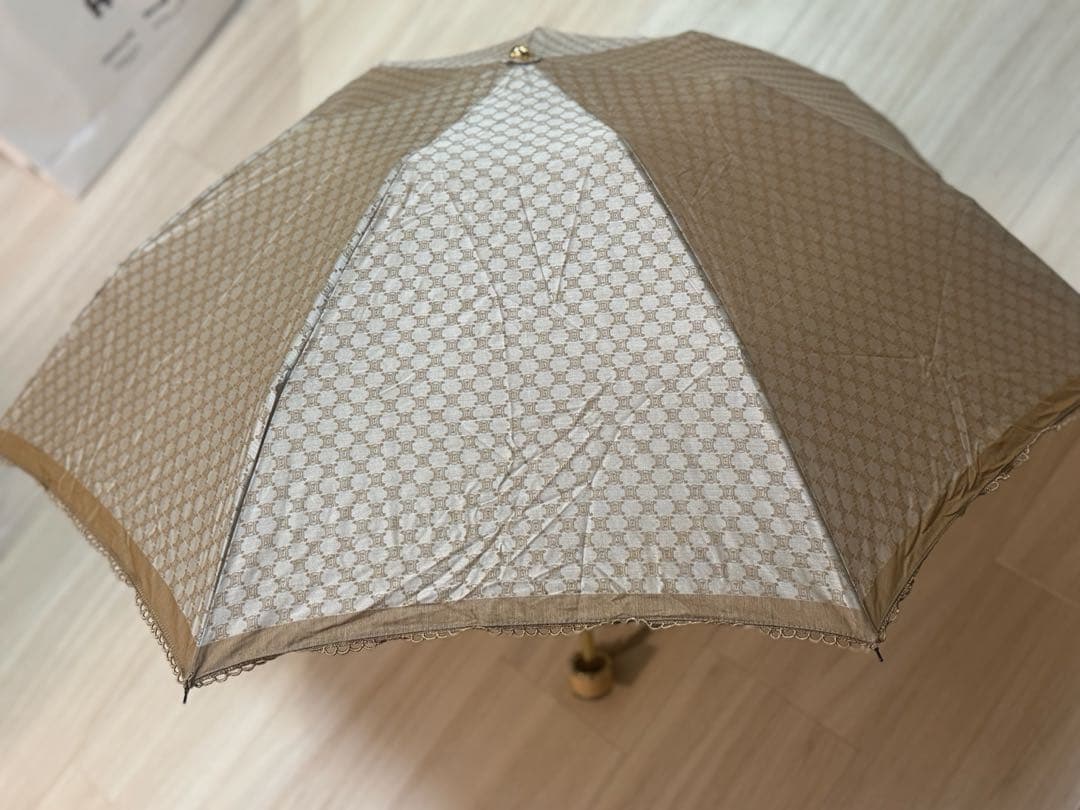 【いくとひろ】セリーヌ折り畳み日傘 三つ折り 晴雨兼用7本骨