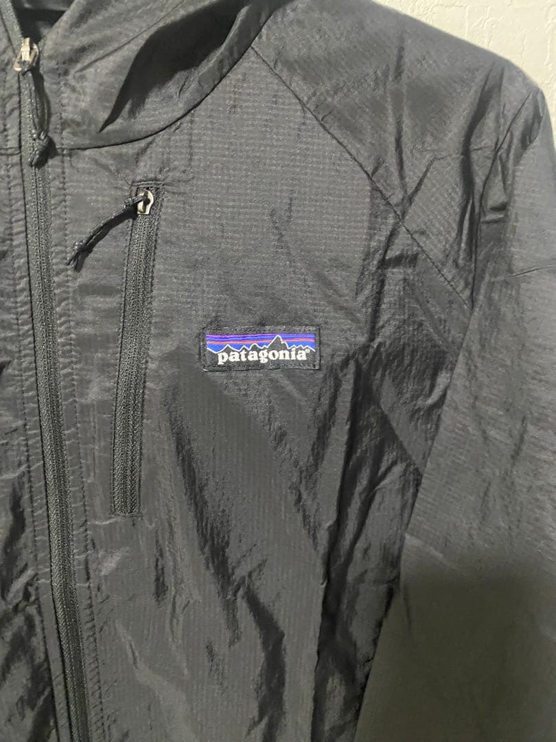 patagonia ブラック ナイロンジャケット　houdini