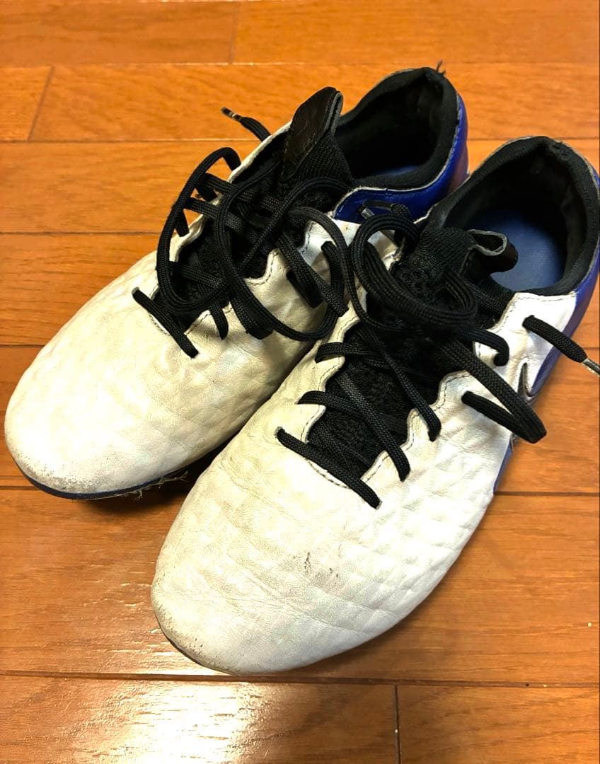 NIKE サッカーシューズ ティエンポレジェンド8 ACC 24.5㎝
