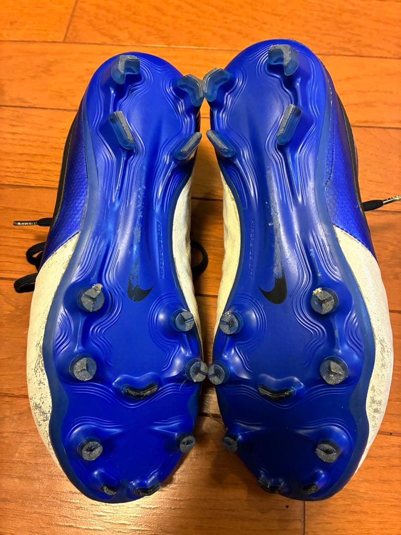 NIKE サッカーシューズ ティエンポレジェンド8 ACC 24.5㎝