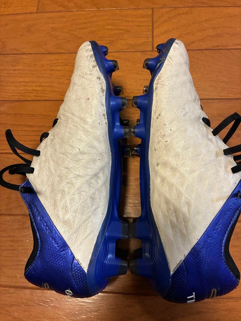 NIKE サッカーシューズ ティエンポレジェンド8 ACC 24.5㎝