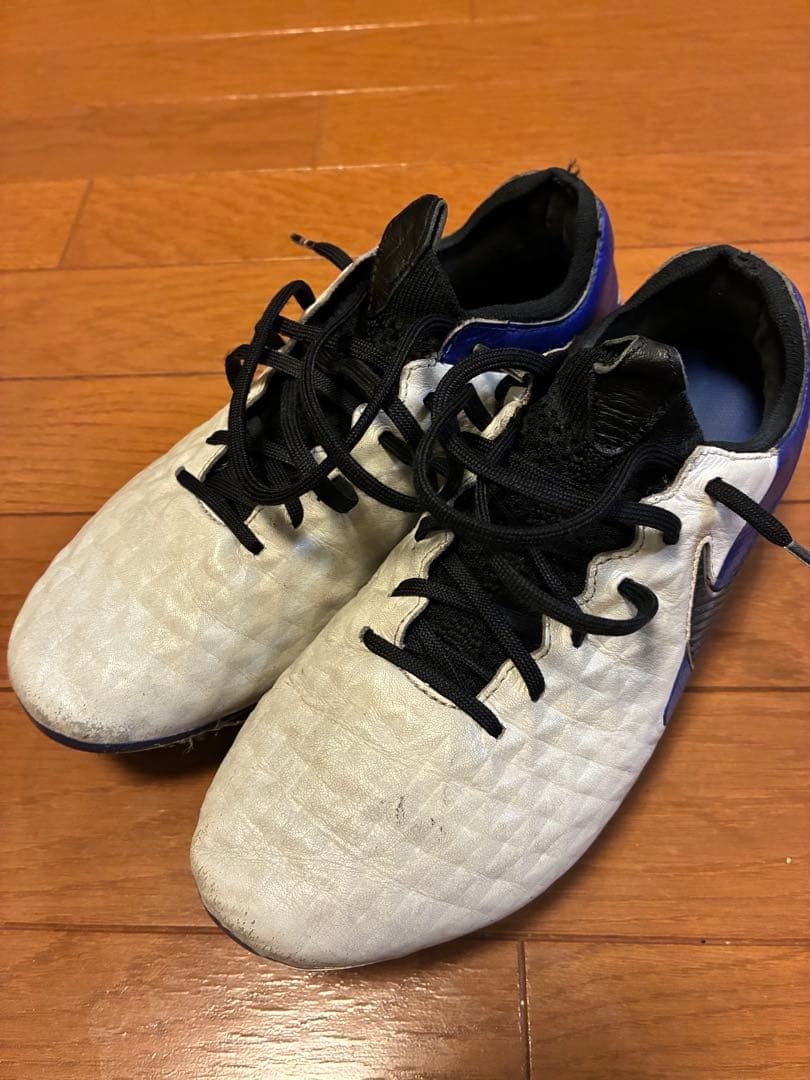 NIKE サッカーシューズ ティエンポレジェンド8 ACC 24.5㎝