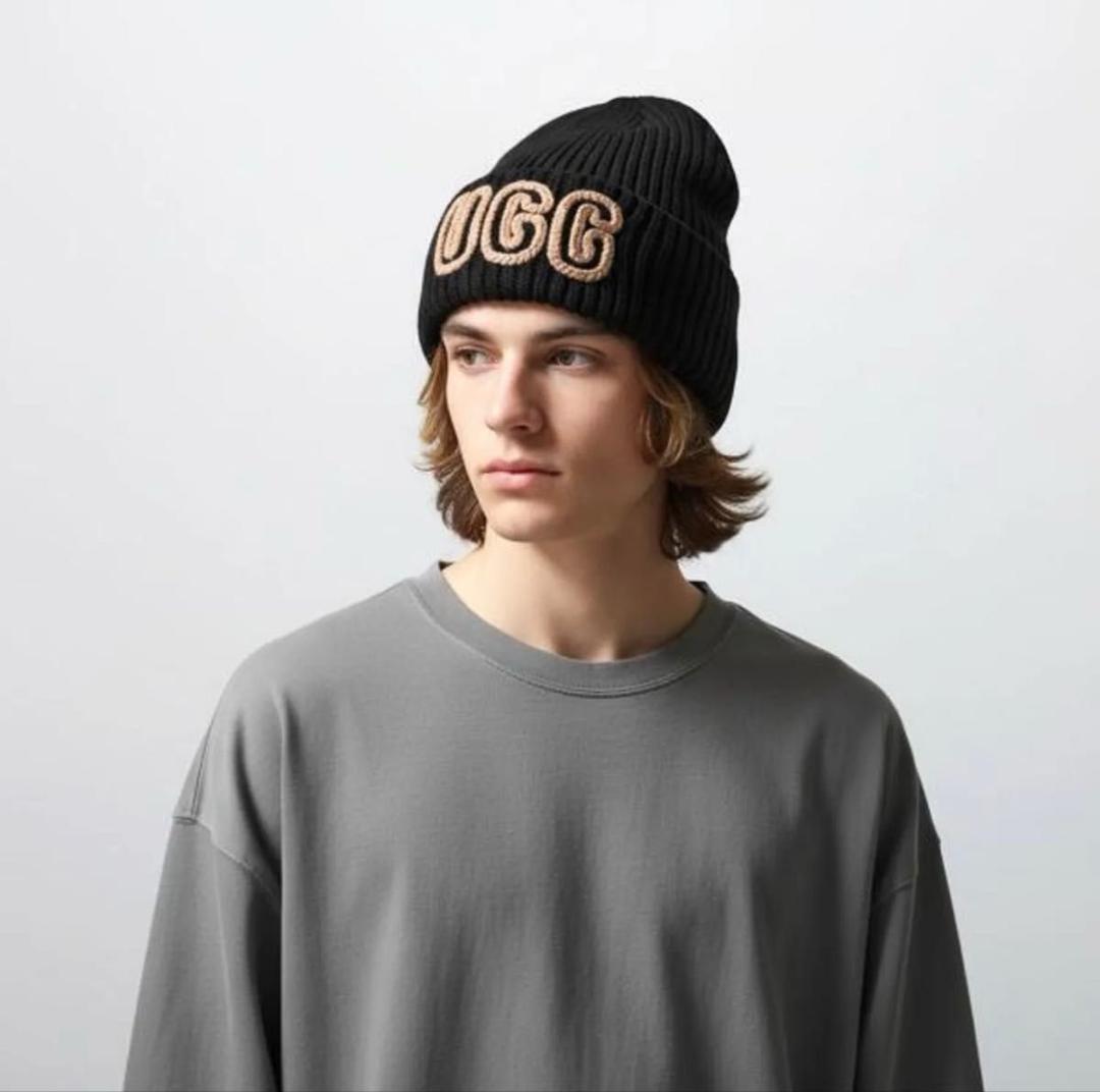 【新品未使用】UGG ビーニー ブラック 黒 ニット帽　公式完売　正規品