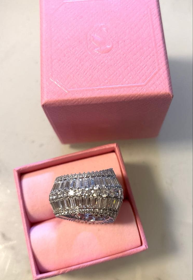 美品✨Swarovski スワロフスキー　Hyperbola リング　58号