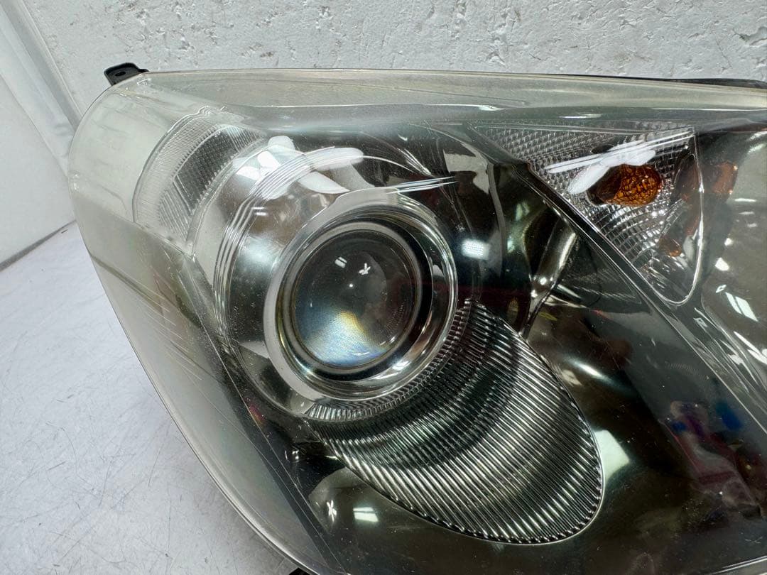 IQ KGJ10/NGJ10 後期 　HIDバラスト全付き（左右セット）