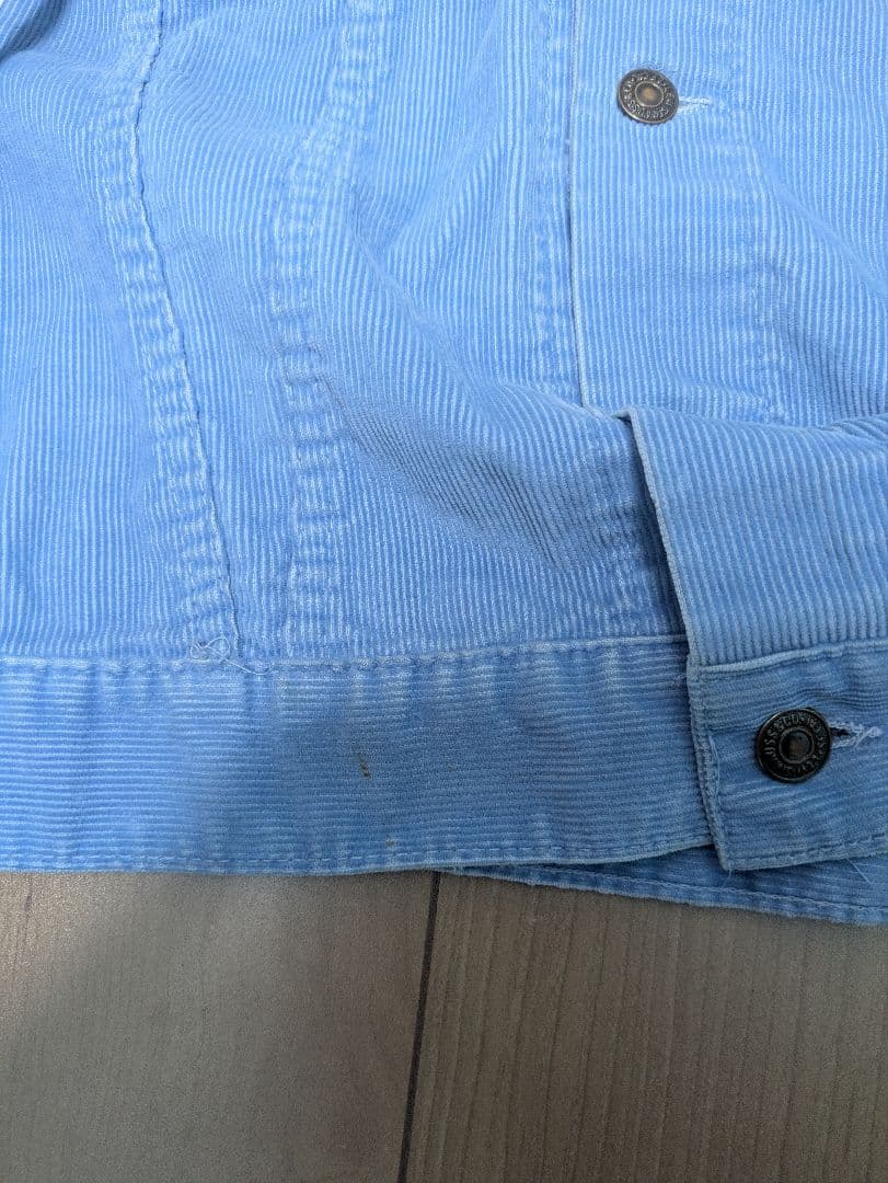サックスブルー 42サイズ コーデュロイ　リーバイス　levi's 70505